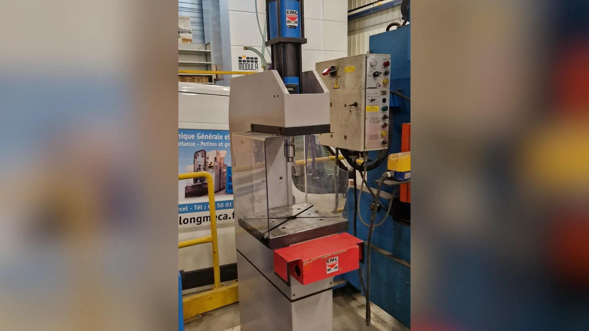 Prensa hidropneumática EMG 6,9T-100-25 usada